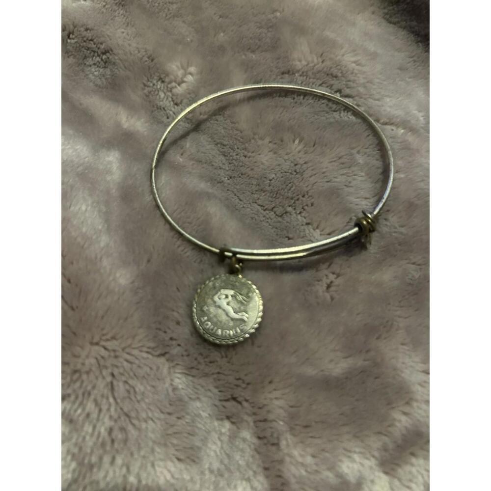 alex and ani Zodiac bracelet silver (Aquarius)